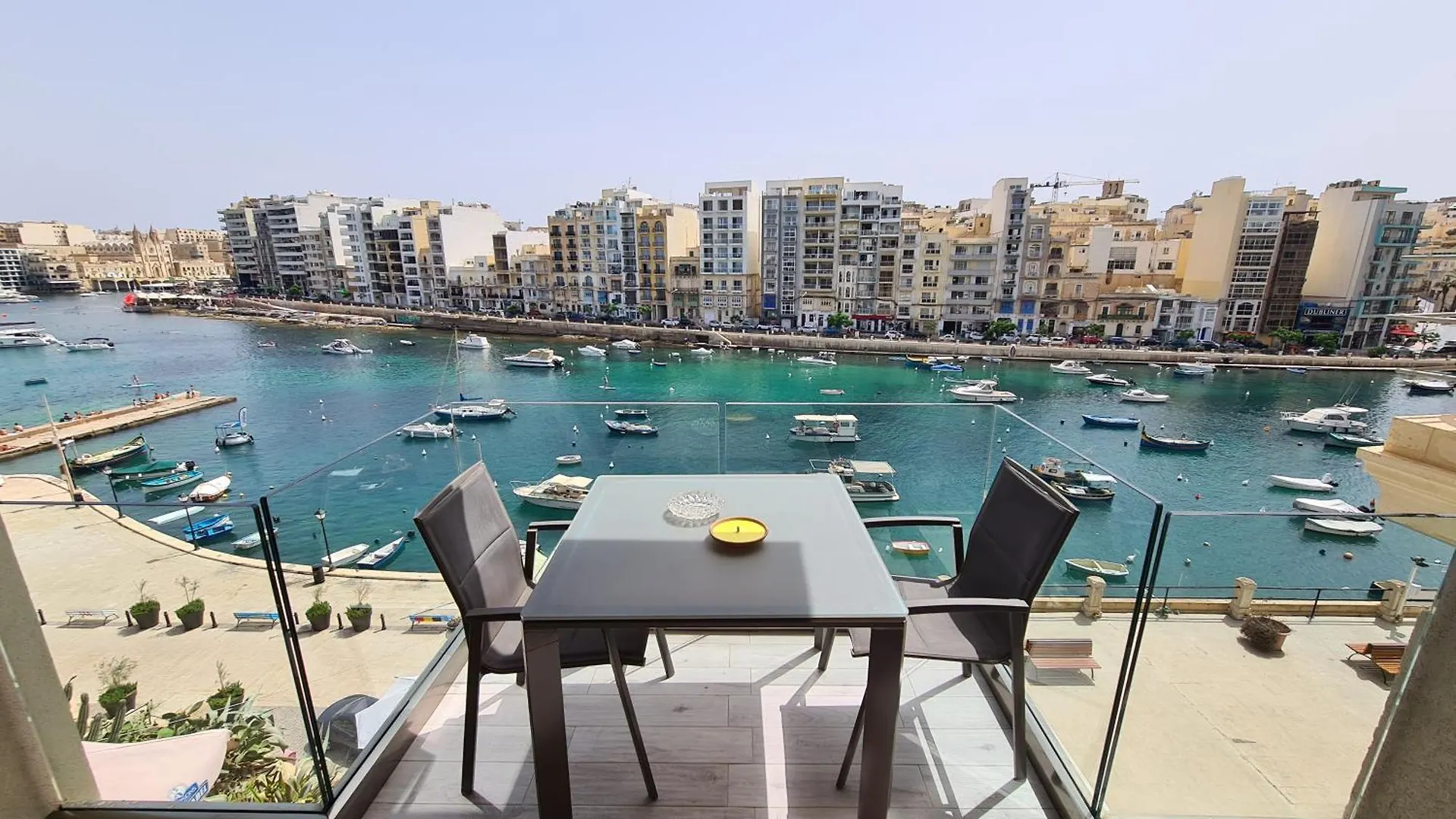 Supreme Seafront Apt With Balcony In St.Julian\'S location
